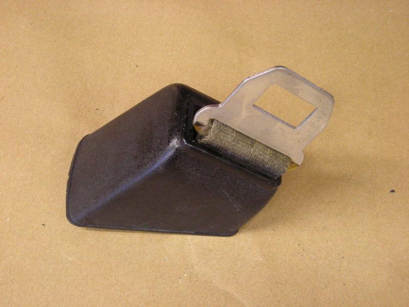 67 68 69 70 71 gto cutlass 442 chevelle skylark seat belt retractor gm a body
