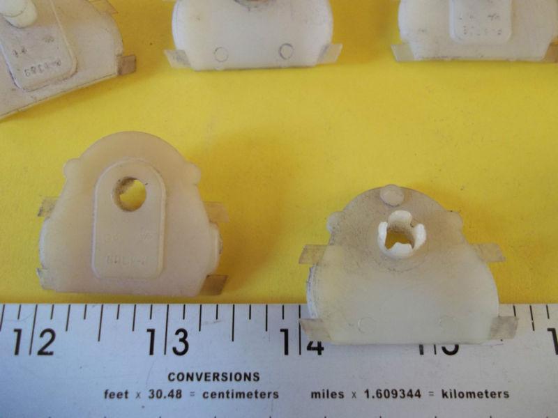 Find Early (Nylon) Moulding Fasteners (10 Fasteners) in Sutherlin