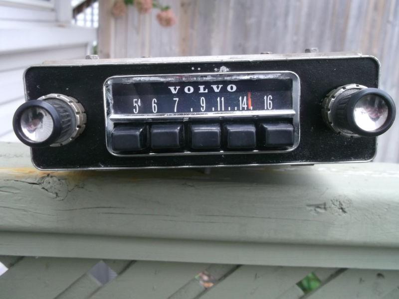 Volvo p1800 coupe am radio stereo rare 