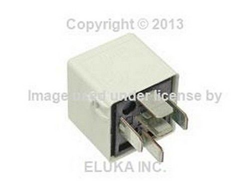 Bmw genuine relay - motronic (5-prong) (white) e30 e31 e32 e34 e36 e38 e39 e53