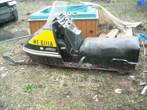 Vintage  640 ski doo snowmobile for parts