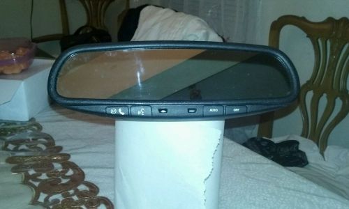 Chrysler 300 rear view mirror