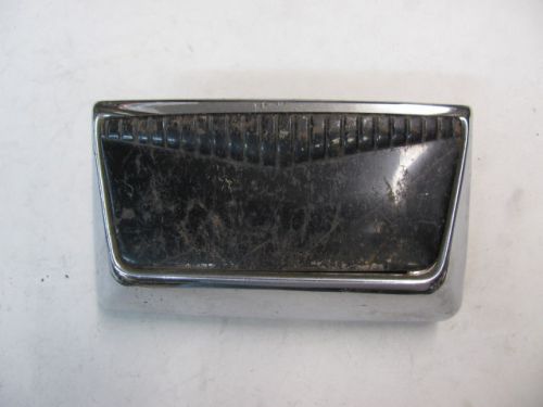 1955 56 57 chevy - 1957 rear seat center ash tray