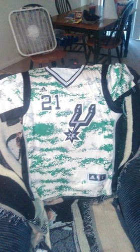 Men's large duncan camo jersey