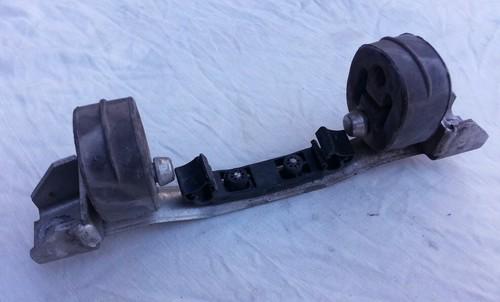 Audi a4 02-05 b6 1.8t quattro exhaust hanger mount bracket