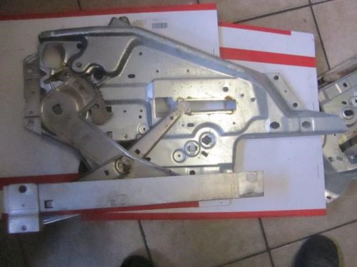 97 98 99 bonneville passenger right rh r. rear window regulator +  motor 14478