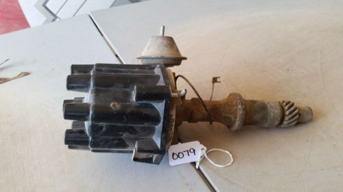 Pontiac v8 points distributor. item 00079