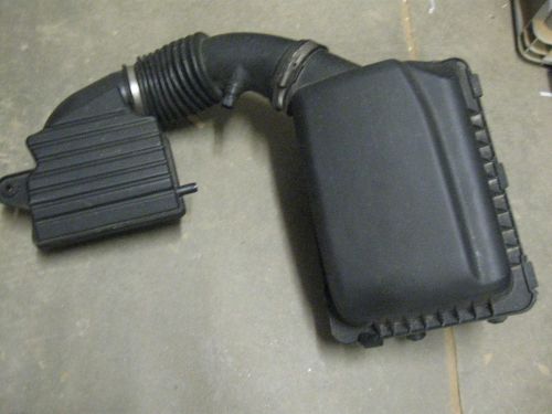 03 04 saturn ion 2.2l airbox with breather air cleaner filter box oem