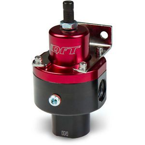 Quick fuel 30-7025 2-port fuel pressure regulator inlet: 10 an outlet: 8 an