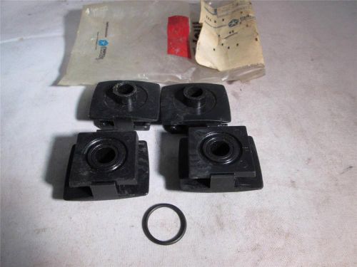 Nos mopar quarter window regulator arm slide intermediate 1971 72 models 3506336