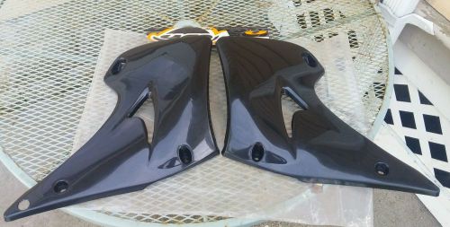 Ufo black radiator shrouds - ka03738-001