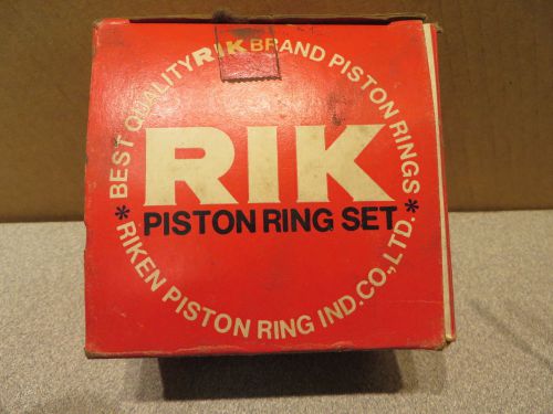 Totota piston ring set rik riken # 13011-45020  # 1301145020 vintage nos