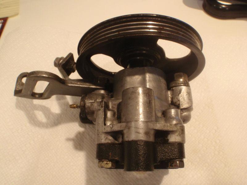 Find Mazda MX5 Power Steering Pump 19901997 With Bracket in Lynnwood