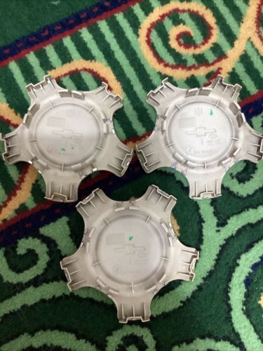 2008-10 Chevrolet Equinox Wheel Center Cap Part# 9596225 1 Piece, US $20.00, image 2