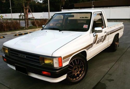 Front Corner Indicator Turn Light For Toyota Hilux Mk2 Ln Rn Yn 50 56 1984-1989, US $19.80, image 7