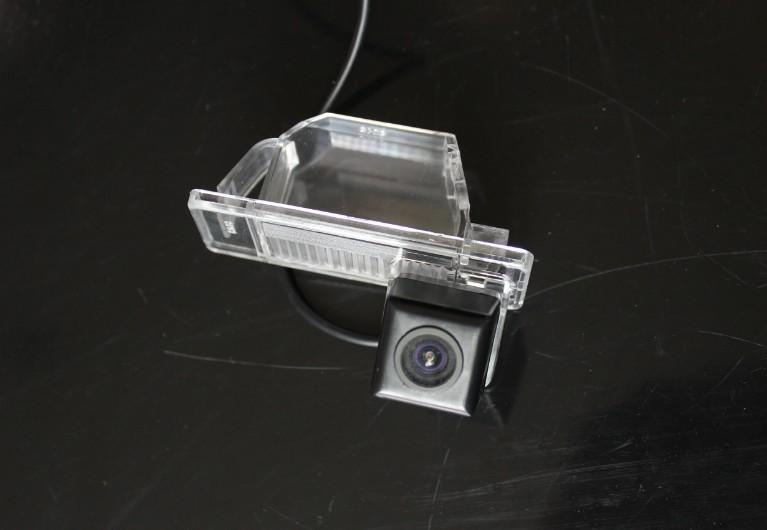 Famous brand cmos car rear view camera fit for nissan x-trail qashqai 