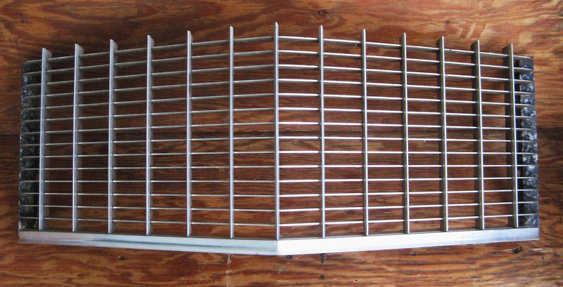 69 70 cadillac grille fleetwood deville very nice 1969 caddy, 