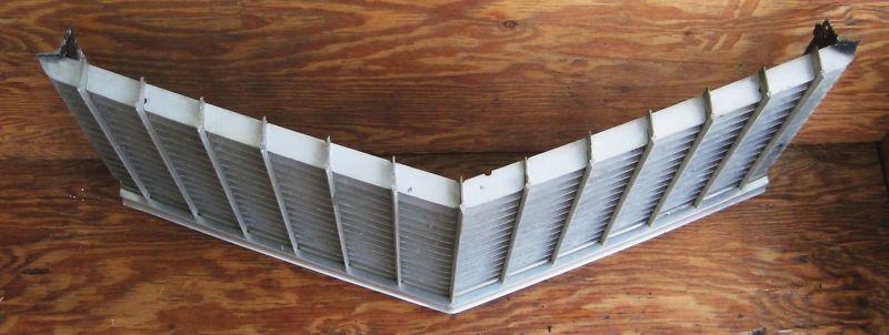 69 70 cadillac grille fleetwood deville very nice 1969 caddy, , US $99.99, image 2