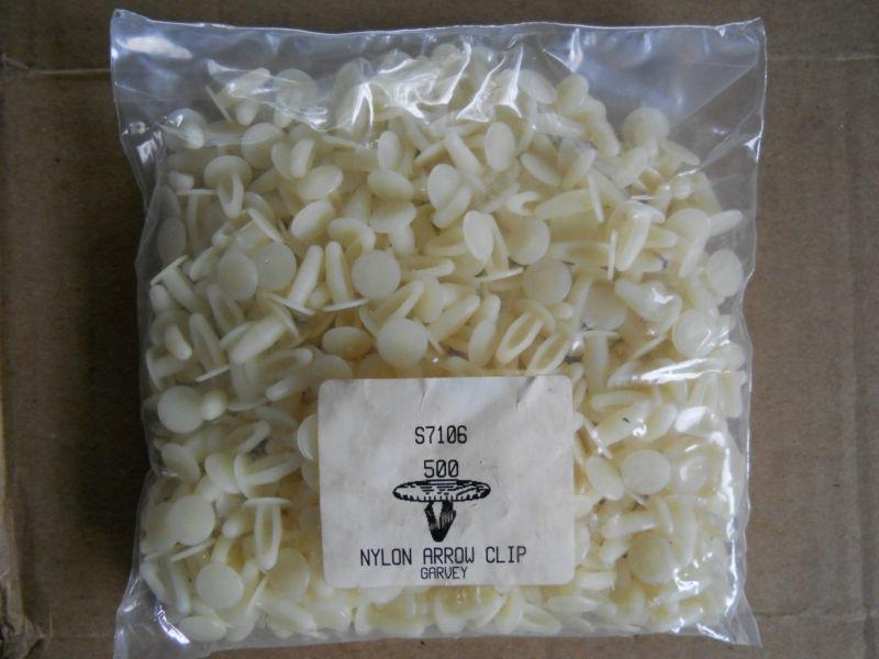 Lot of 500 nylon arrow clips. panel rivets 1/4" maximum hole size