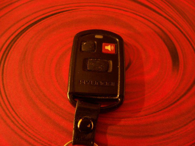 Keyless remote 04 05 hyundai santa fe elantra osloka-2201t 95411-26200 fade