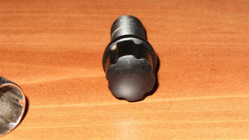 X20 black lug bolts for porsche aftermarket wheels 14x1.5 cone seat 24mm length