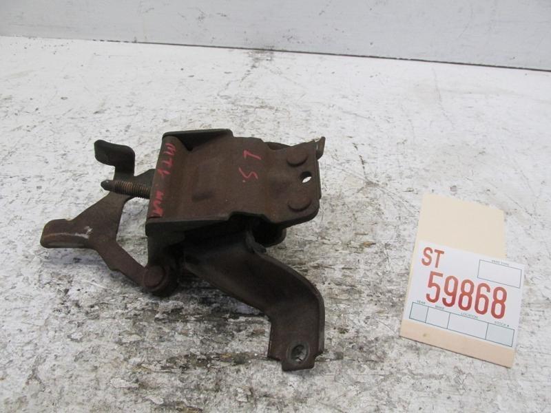03 04 05 06 GRAND MARQUIS LEFT DRIVER FRONT ENGINE MOUNT SUPPORT BRACKET OEM, US $59.99, image 2