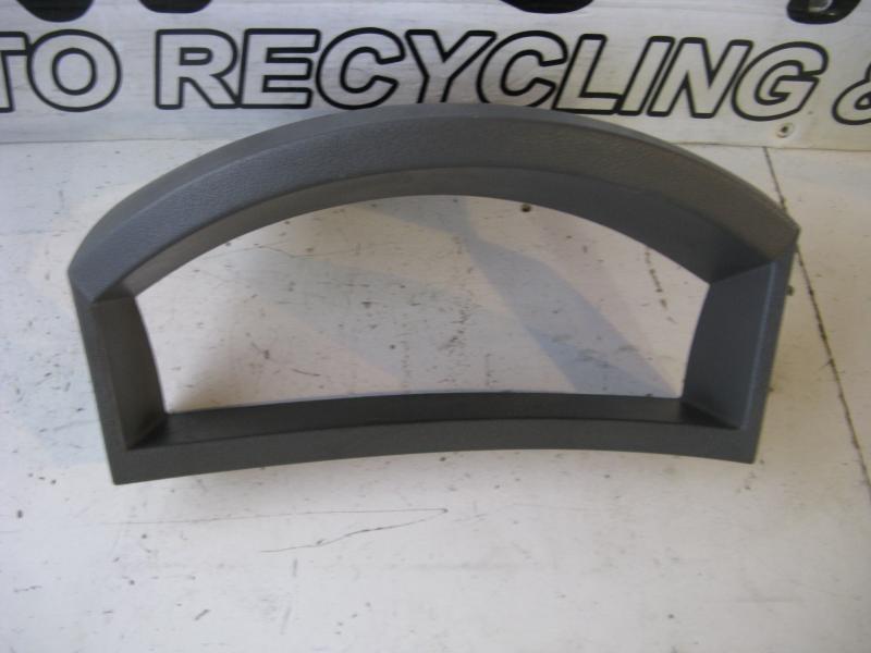 Find 05 06 JEEP GRAND CHEROKEE DASH INSTRUMENT CLUSTER BEZEL SURROUND