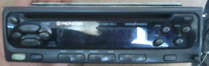 Pioneer cd/radio receiver model: deh-425 (works fine!)
