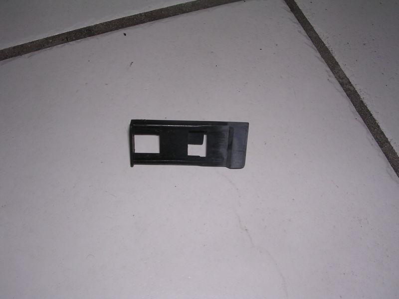 1984-1989 corvette c4 console armrest plastic latch, gm