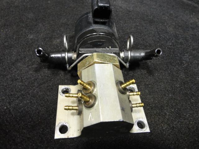 Oil injector & manifold #439726/0439726 johnson/evinrude 1997/1998 150/175hp(660