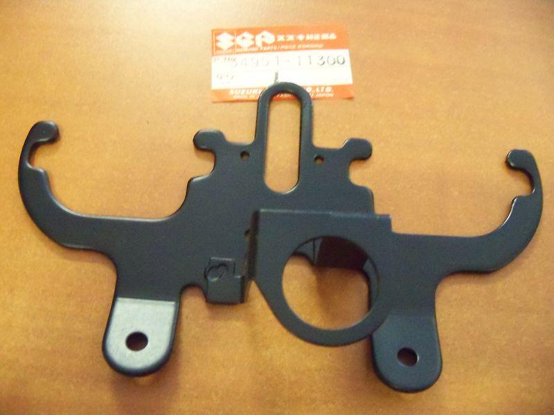 Suzuki gt200 gt 200 clock bracket