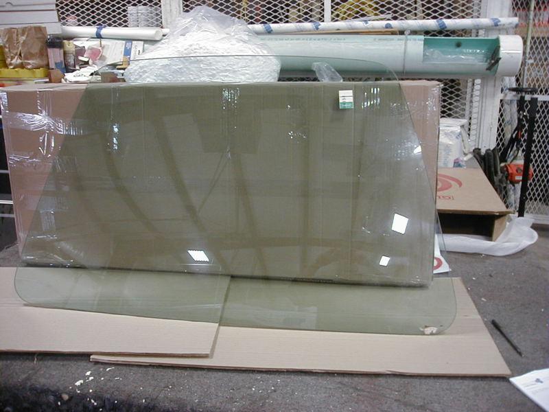 72-79 ford pinto back glass(car-lite)