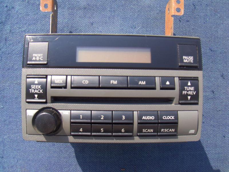 2005 to 2006 nissan altima single cd radio part #28185 zb00a grey face works grt