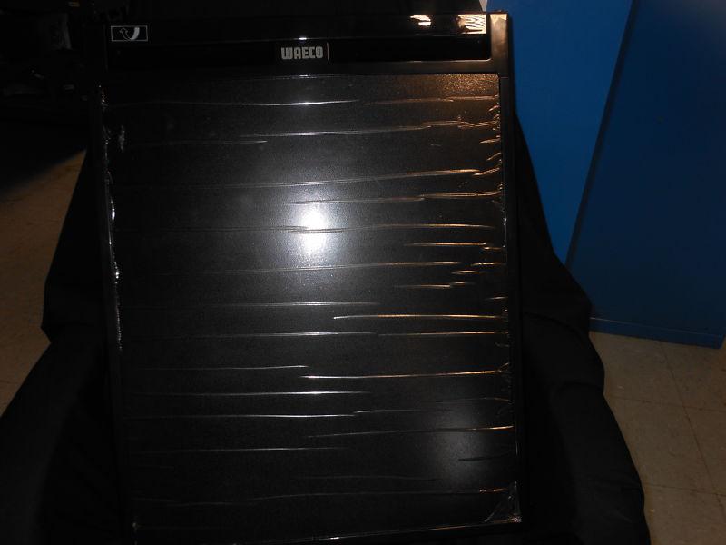 Waeco refridgerator door sp091comdoor