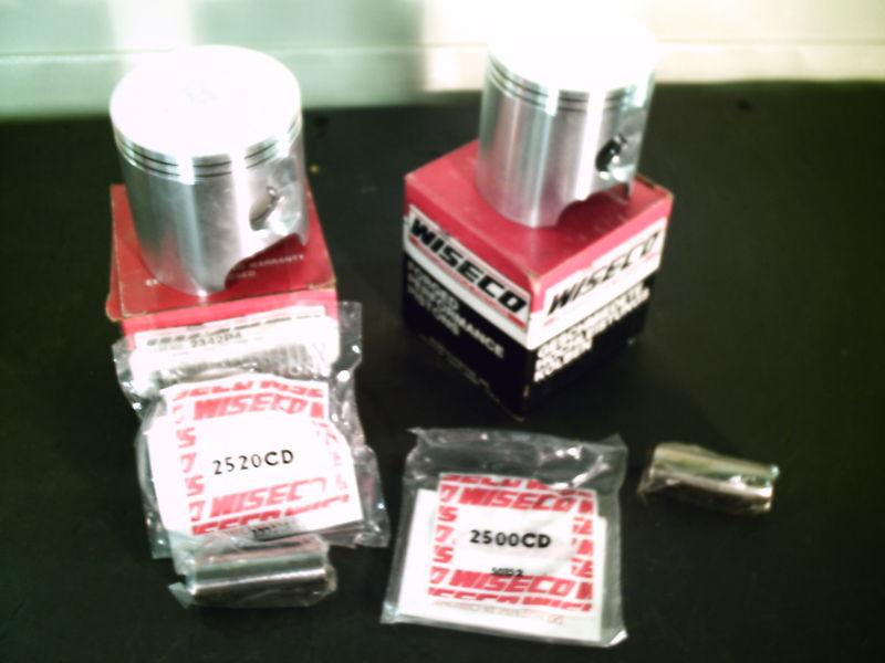 #1110  yamaha pistons