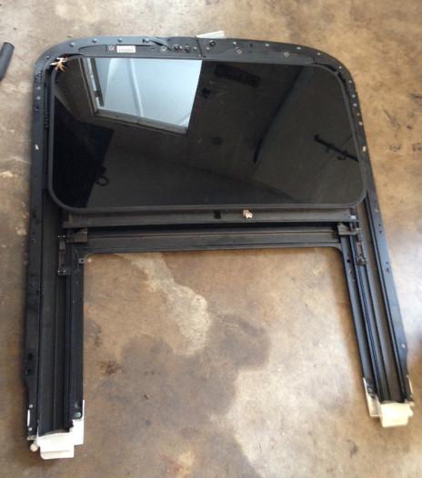 Sunroof assembly 8e0877071b audi a4 s4 rs4 02-08 glass b6