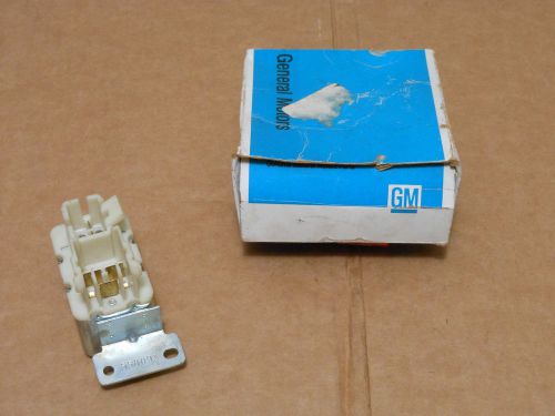 Nos gm 558093 oldsmobile power antenna relay cutlass, hurts olds, rare!!!