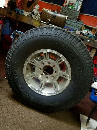New hummer tire w/ alum.rim