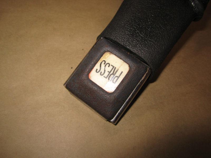 Jeep YJ 92-95 Wrangler - FRONT SEAT BELT || Passenger Side Female Receiver, US $39.95, image 2