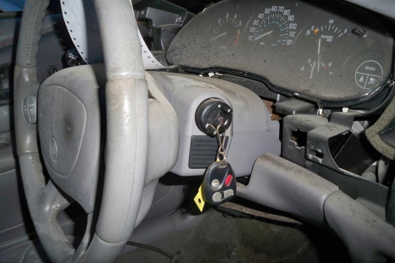 97 98 buick regal steering column floor shift w/radio control opt uk3 c016nnh