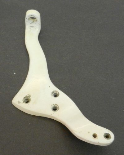 Place diverter control arm