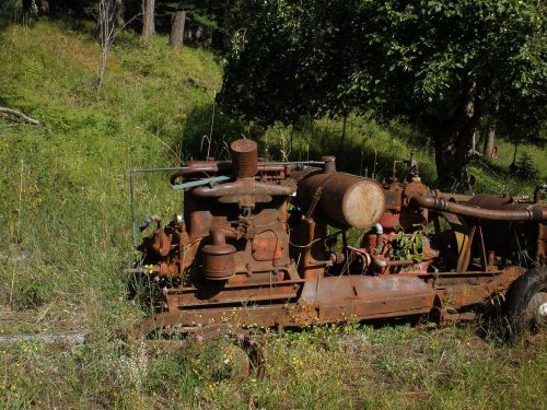 1920's 1930"s case 4 cylinder tractor combine engine .