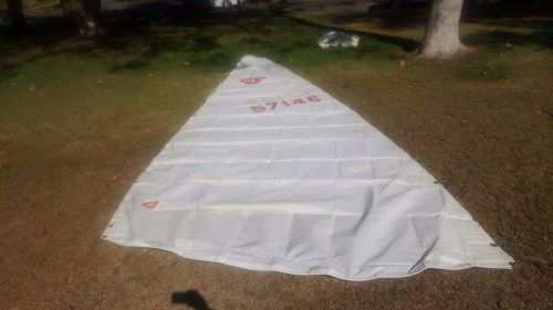 Hood main sail 25 ft- great shape! comes with bag