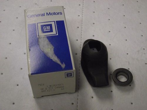 Nos oem gm rocker arm part# 12523971
