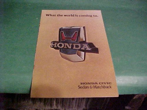 Honda civic hatchback 1976 auto dealer brochure/ book