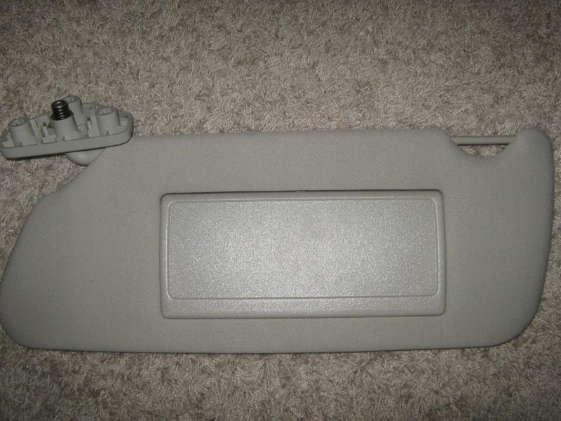 OEM Hummer H3 Driver Side Left Side Sunvisor Sun-visor Gray Color, US $24.99, image 2