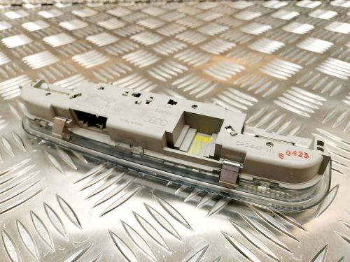 2010 audi a3 8p 1.6 tdi interior rear roof reading courtesy light 8p0947111