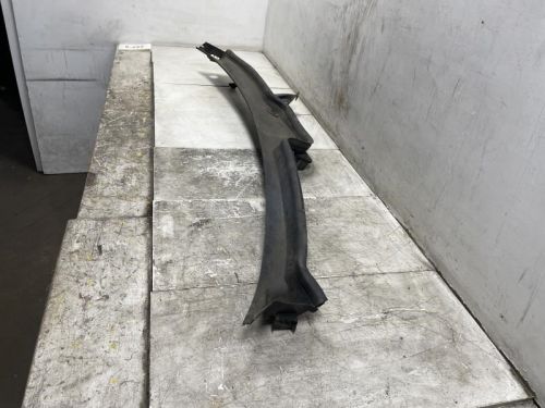 2007 MERCEDES S550 4-MATIC FRONT WINDSHIELD COWL PANEL BAFFLE WATER COVER TRIM, US $82.56, image 2