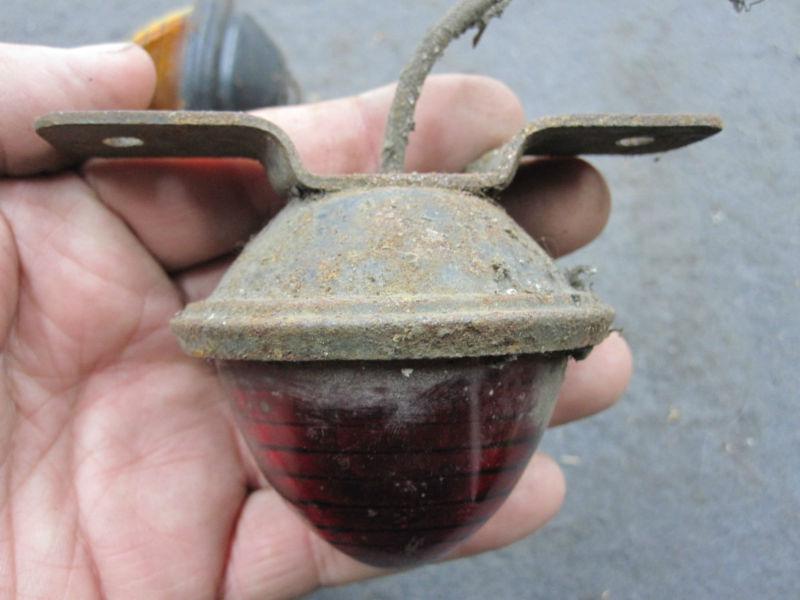 Pair of small glass lights, one red, one amber, SAE-T-RAY on the amber , antique, US $10.00, image 9