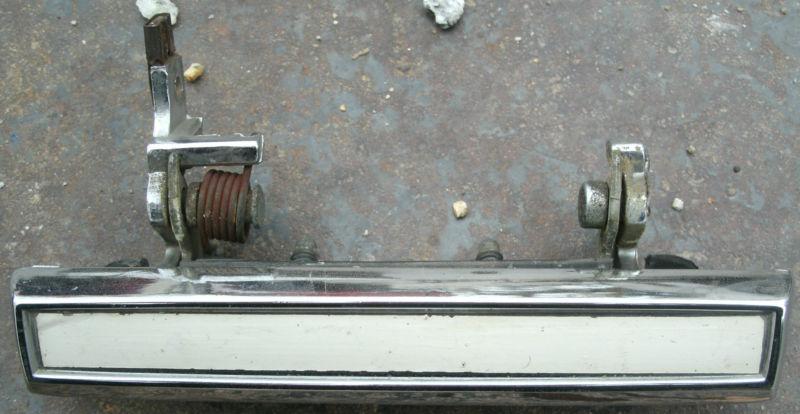 1970 70 71 72 73 74 75 76 77 78 80 81 chevy camaro firebird door handle rh oem